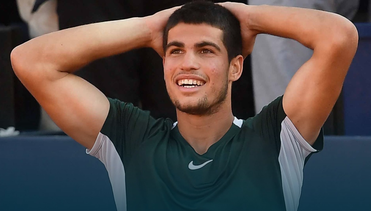 写到檐角的 写到檐角的